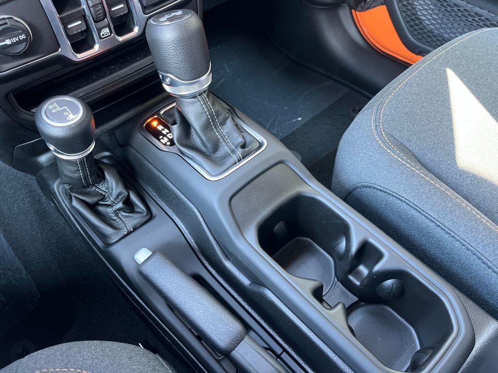 new 2025 Jeep Wrangler car, priced at $45,293
