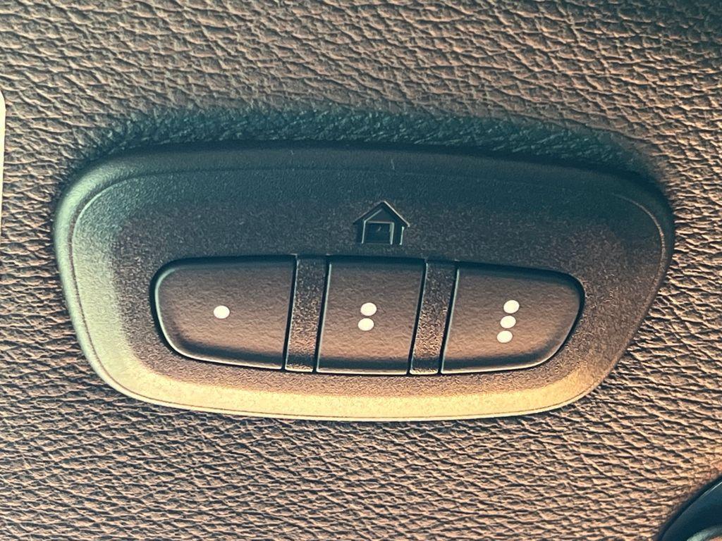 new 2025 Jeep Wrangler car, priced at $45,293