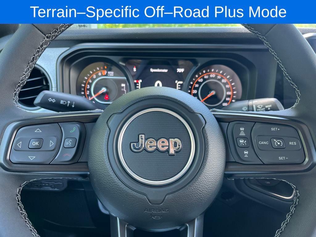 new 2025 Jeep Gladiator car, priced at $48,204