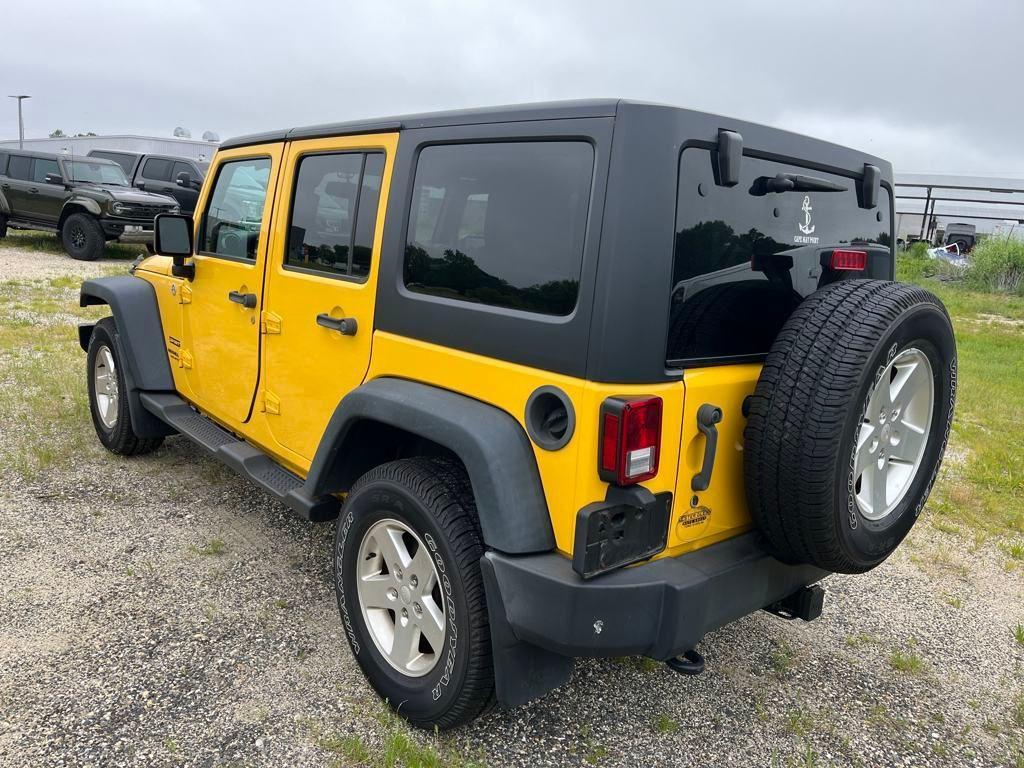 used 2015 Jeep Wrangler Unlimited car, priced at $20,999