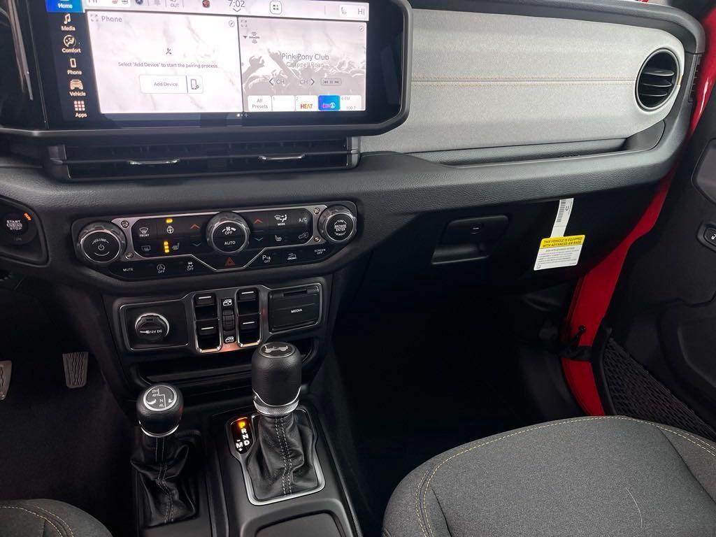 new 2025 Jeep Wrangler car, priced at $45,394