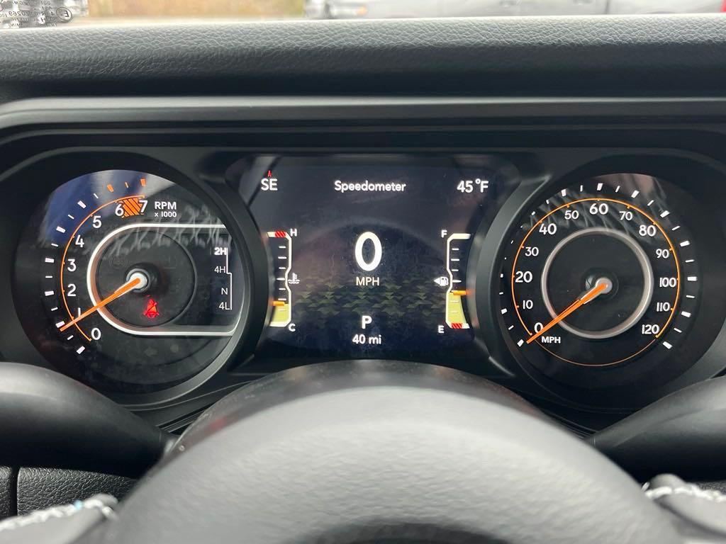 new 2025 Jeep Wrangler car, priced at $45,394