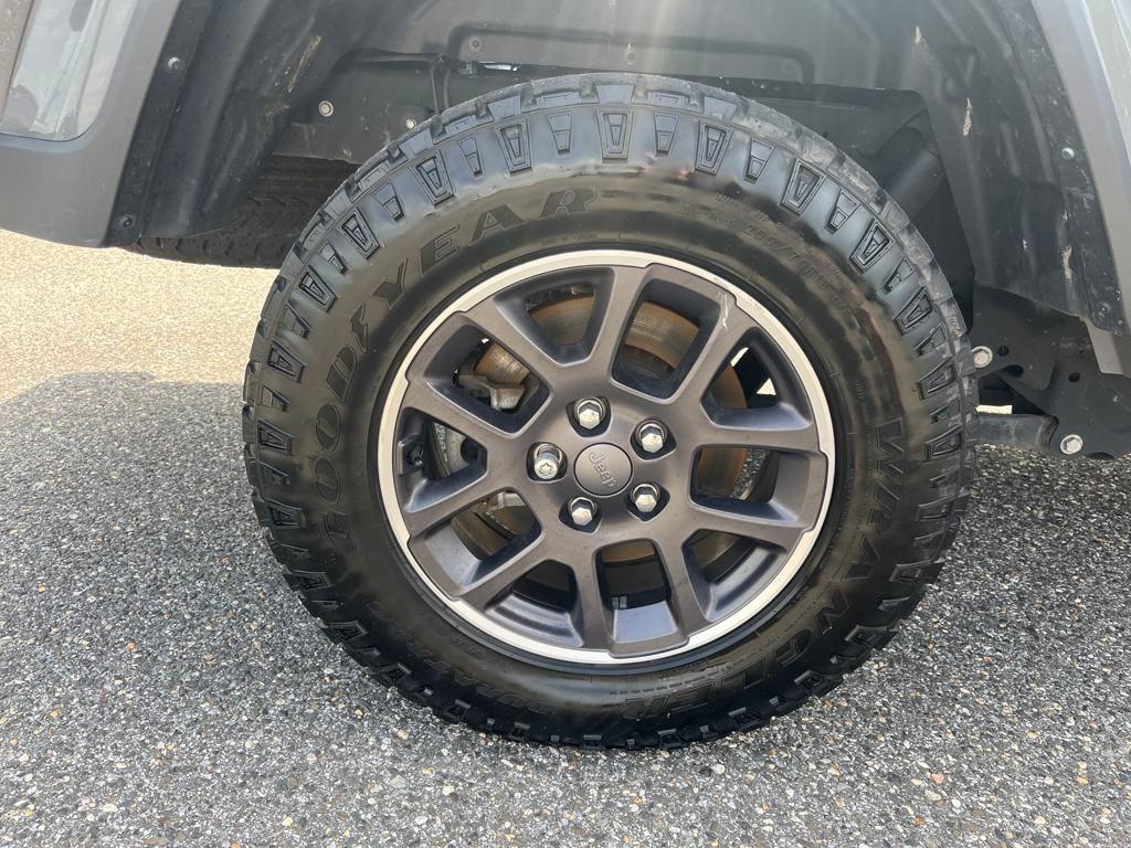used 2021 Jeep Gladiator car, priced at $29,999