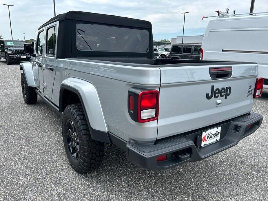new 2023 Jeep Gladiator car, priced at $44,127