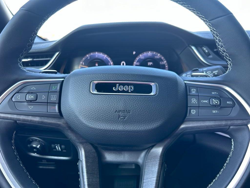 new 2025 Jeep Grand Cherokee car, priced at $46,320