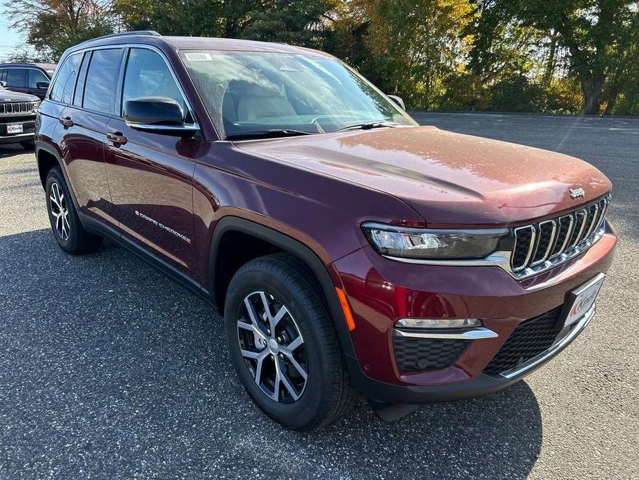 new 2025 Jeep Grand Cherokee car, priced at $49,730