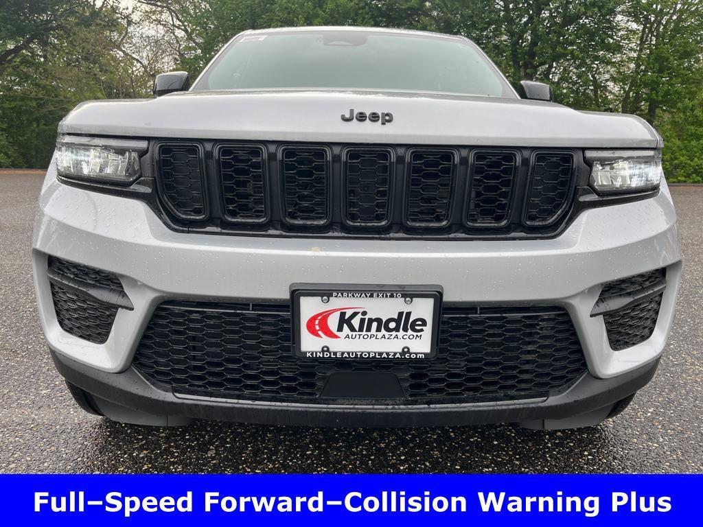 new 2025 Jeep Grand Cherokee car, priced at $44,830