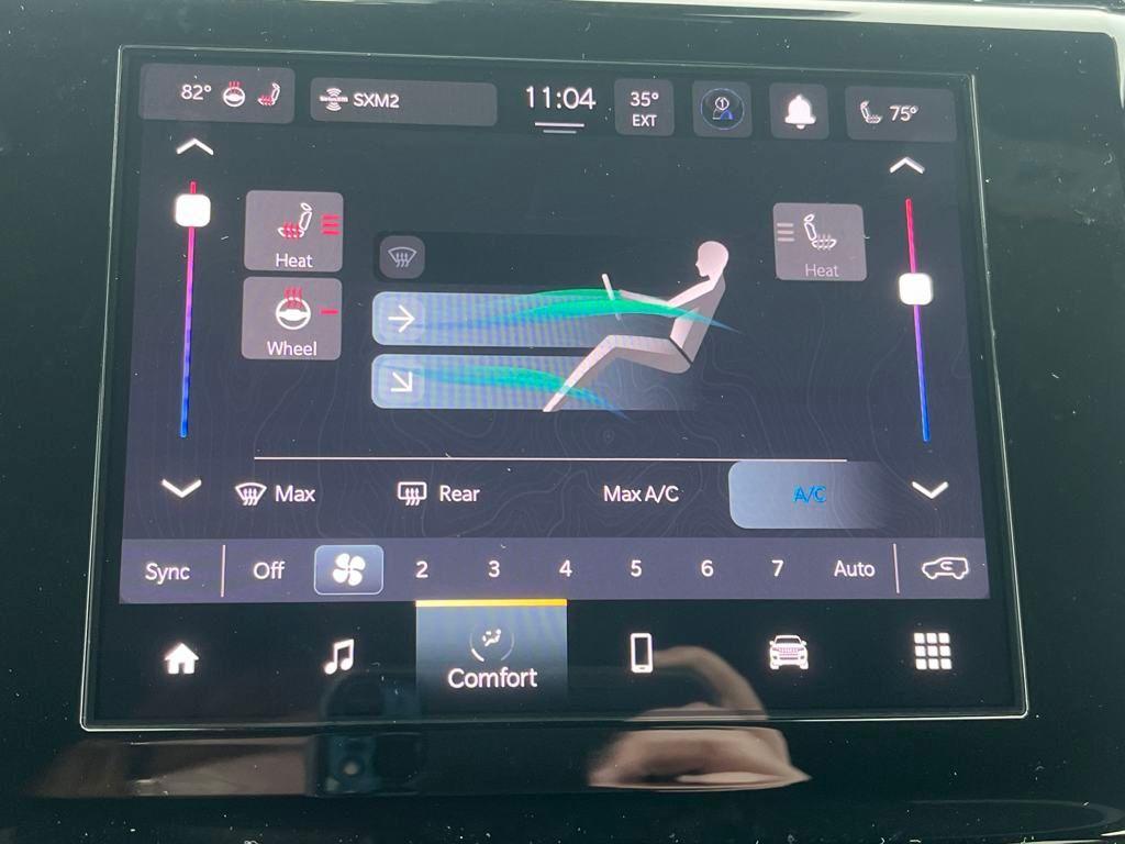 new 2025 Jeep Grand Cherokee car, priced at $44,830