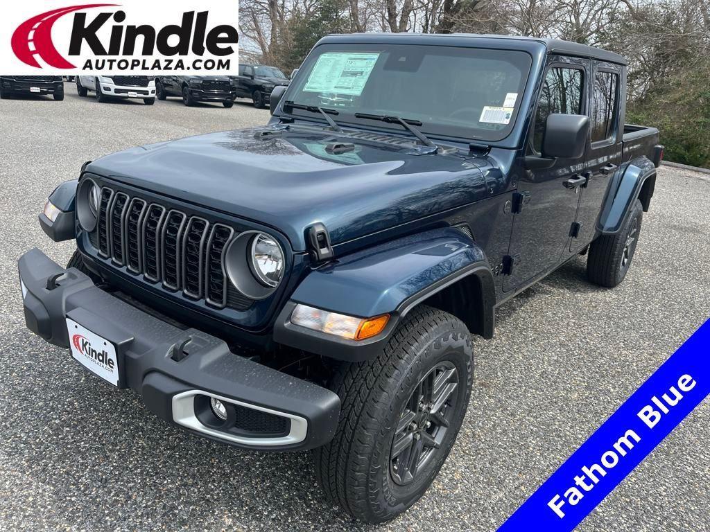 new 2025 Jeep Gladiator car, priced at $44,472