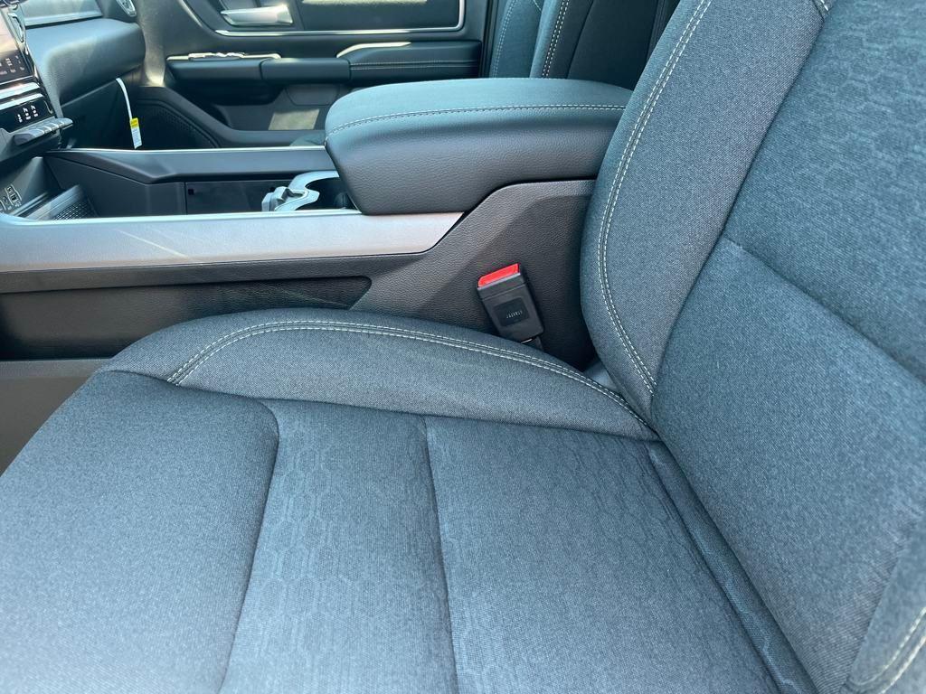 new 2025 Ram 1500 car, priced at $53,329