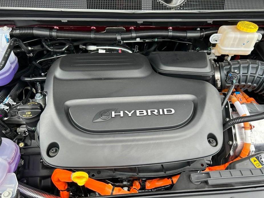 new 2023 Chrysler Pacifica Hybrid car, priced at $44,596