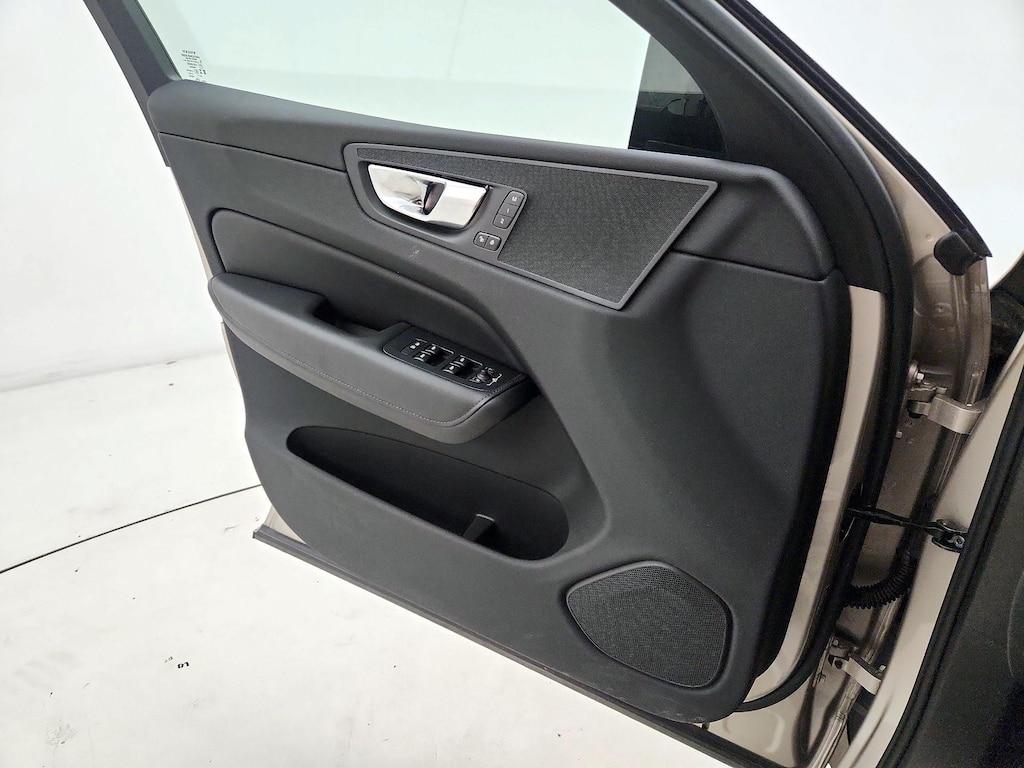 used 2025 Volvo XC60 car, priced at $36,998