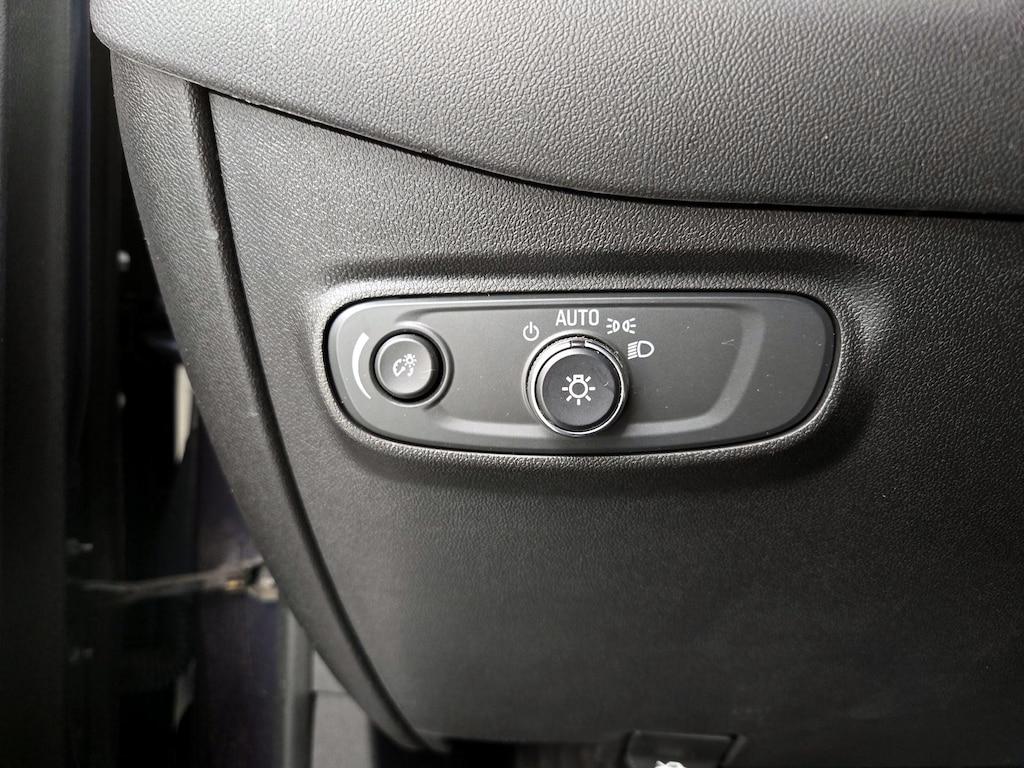 used 2019 Chevrolet Equinox car, priced at $19,998