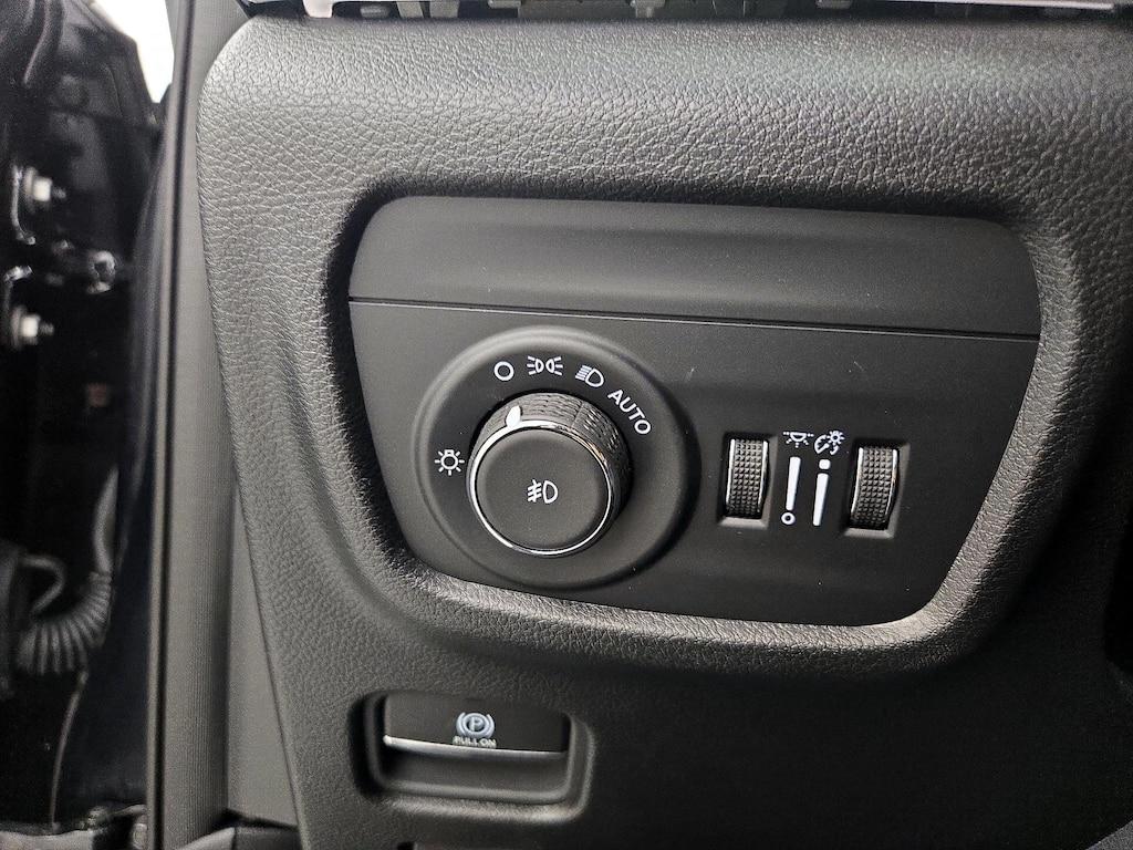 used 2023 Jeep Grand Cherokee car, priced at $35,998