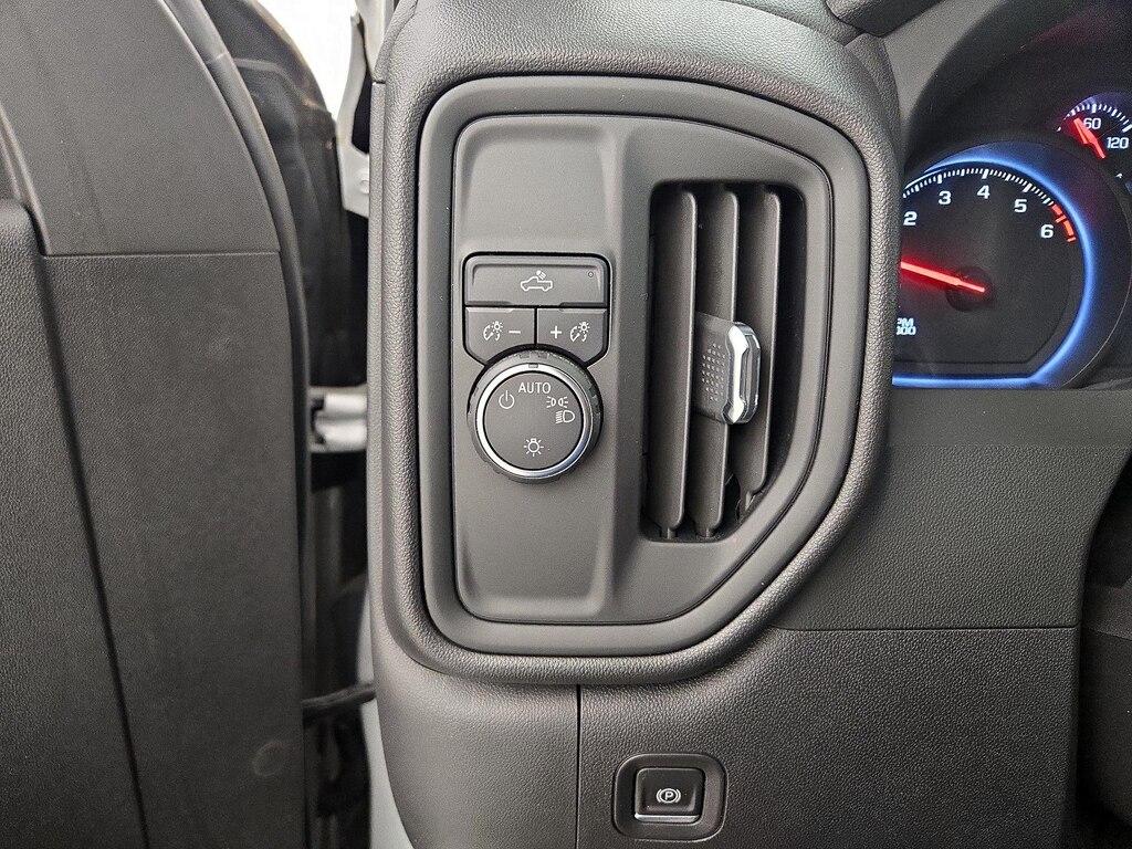 used 2022 Chevrolet Silverado 1500 car, priced at $33,998