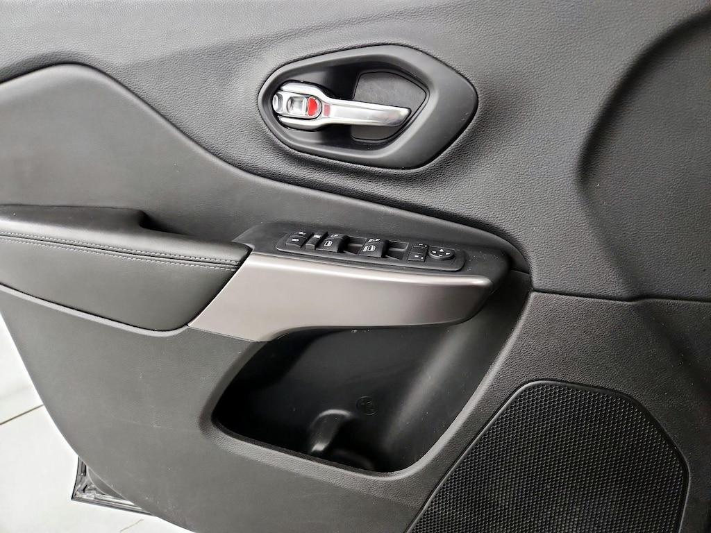 used 2019 Jeep Cherokee car, priced at $15,998