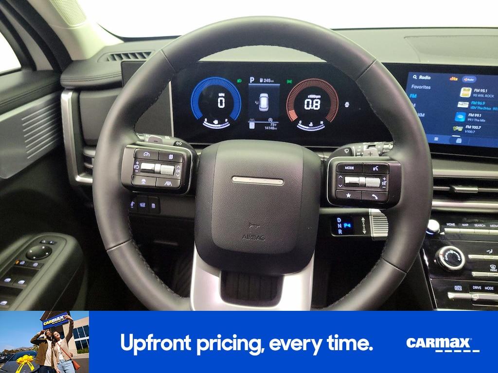 used 2024 Hyundai Santa Fe car, priced at $31,998