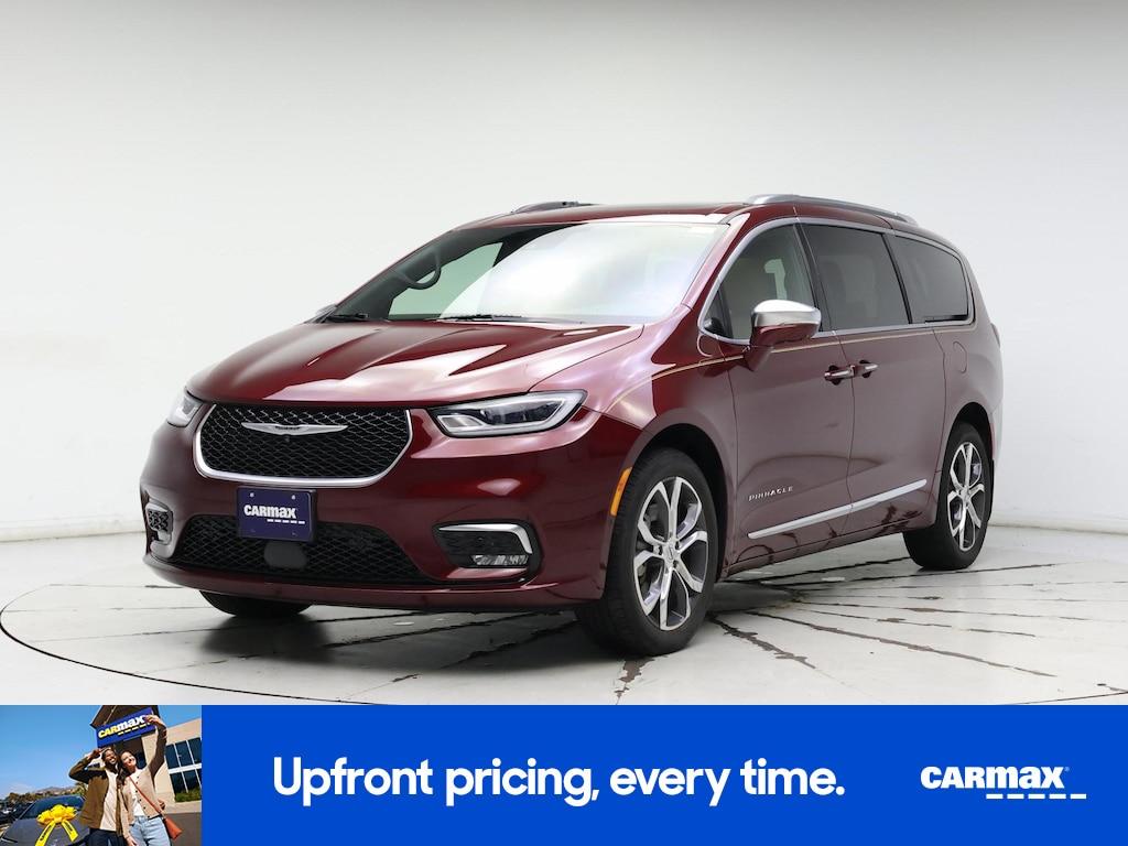 used 2021 Chrysler Pacifica car, priced at $38,998