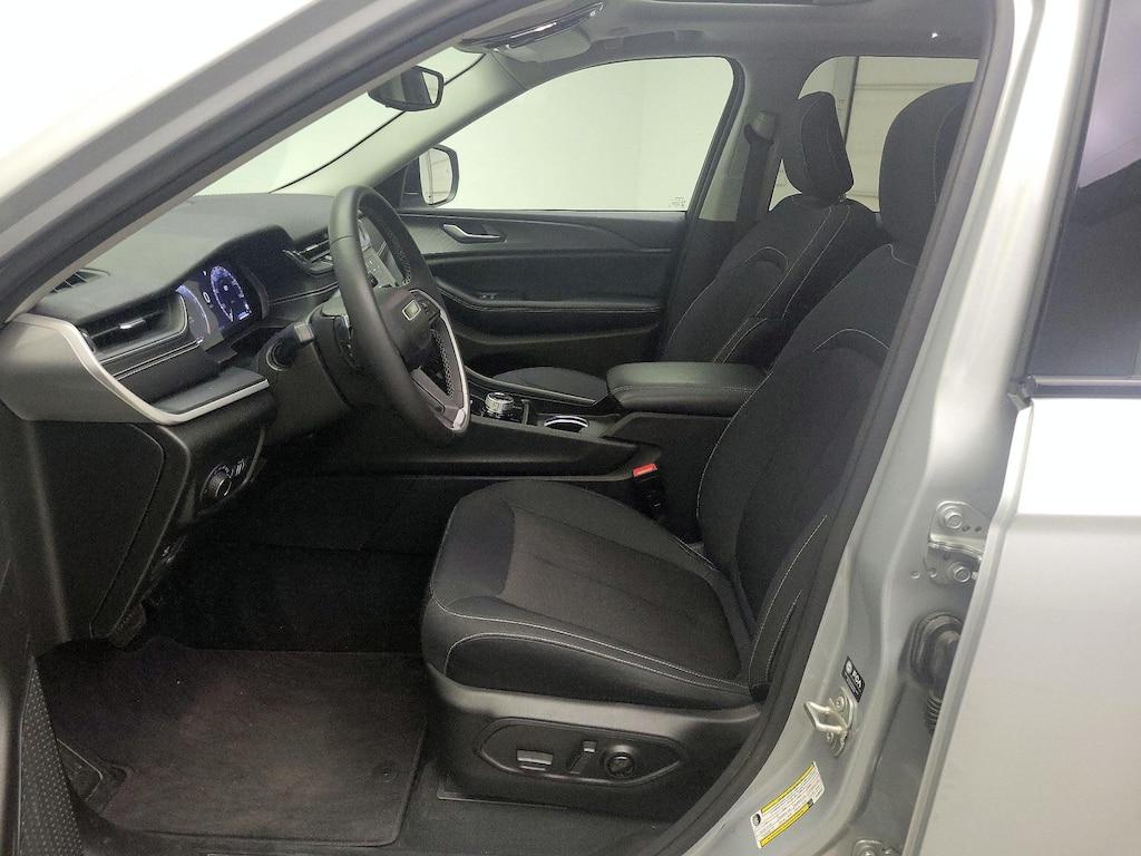 used 2023 Jeep Grand Cherokee car, priced at $30,998