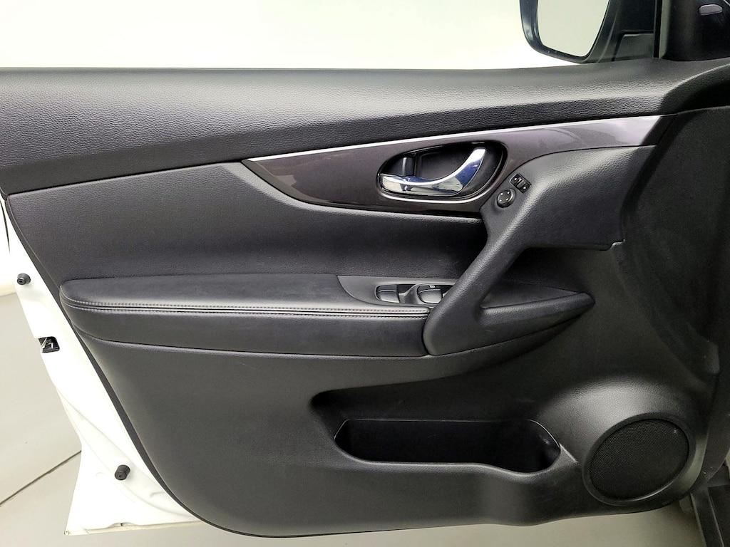 used 2020 Nissan Rogue car, priced at $14,998