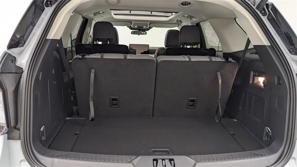 new 2025 Ford Explorer car, priced at $51,660