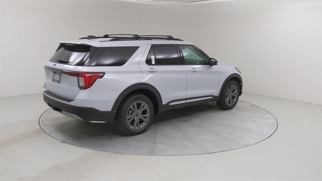 new 2025 Ford Explorer car, priced at $51,660