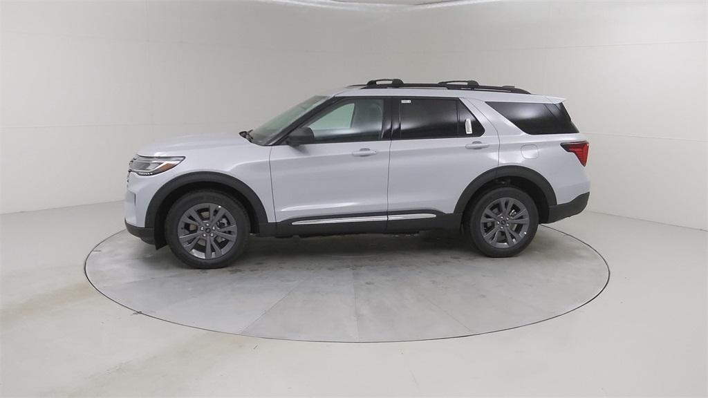 new 2025 Ford Explorer car, priced at $51,660