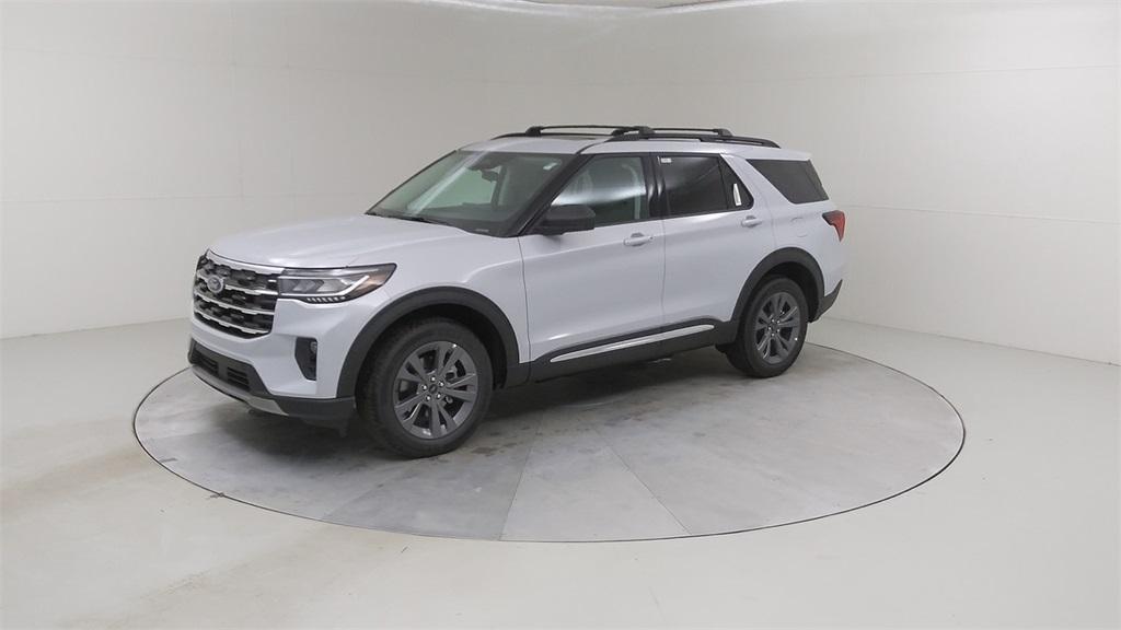 new 2025 Ford Explorer car, priced at $51,660