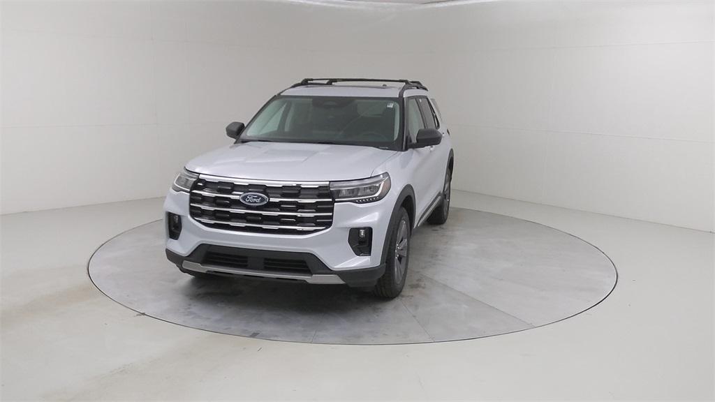 new 2025 Ford Explorer car, priced at $51,660