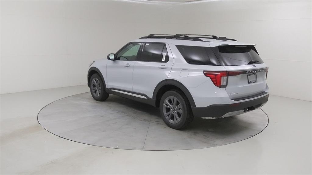 new 2025 Ford Explorer car, priced at $51,660
