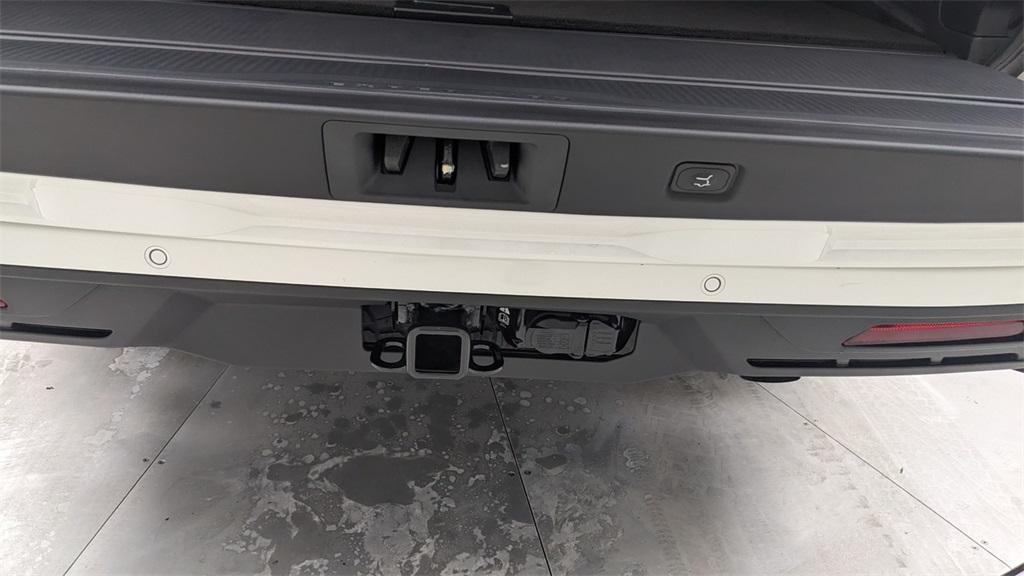 new 2025 Ford Expedition car, priced at $73,780