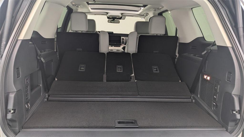 new 2025 Ford Expedition car, priced at $73,780