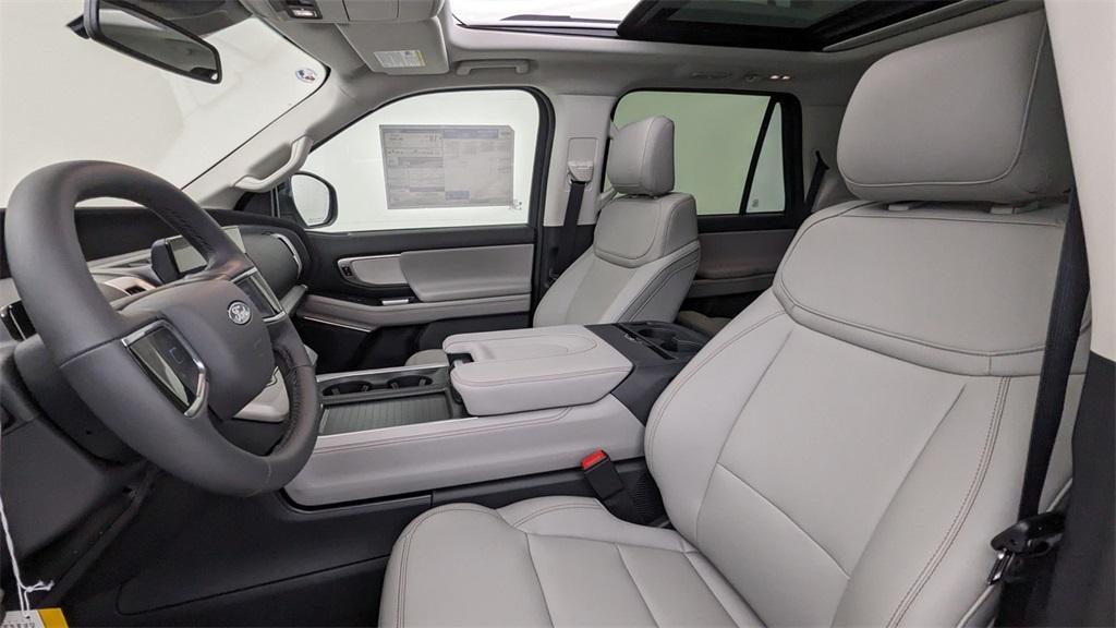 new 2025 Ford Expedition car, priced at $73,780