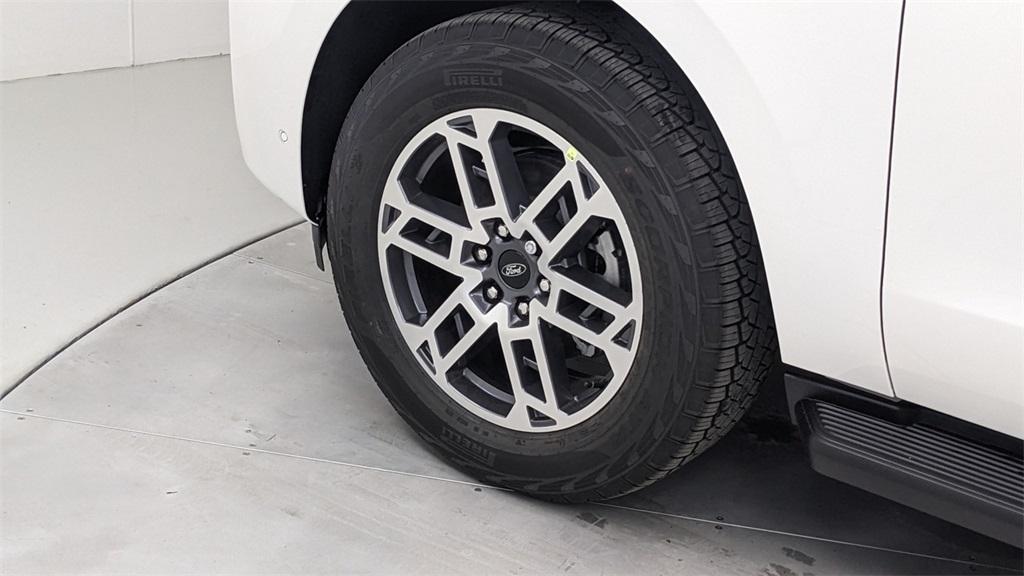 new 2025 Ford Expedition car, priced at $73,780