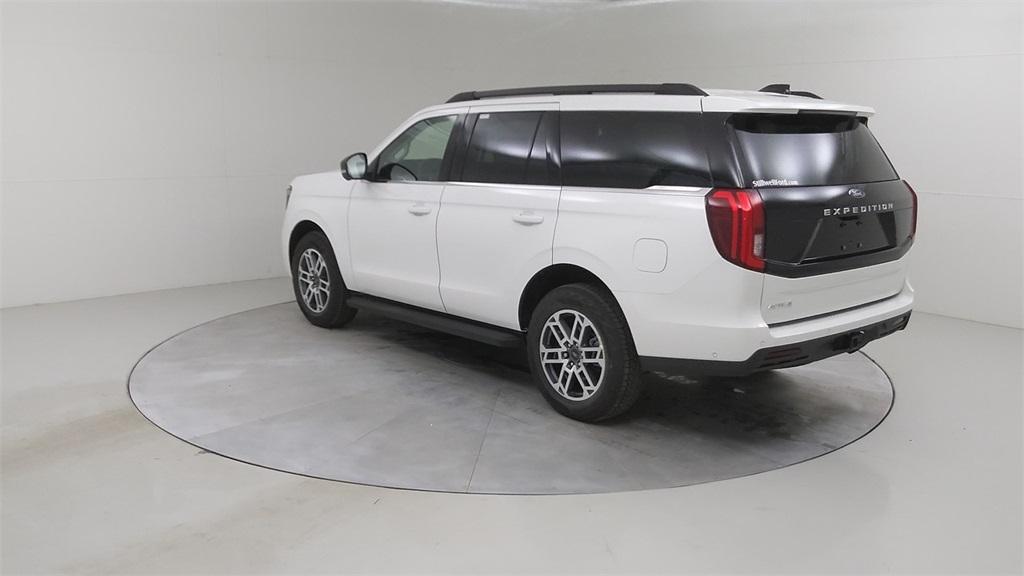 new 2025 Ford Expedition car, priced at $73,780