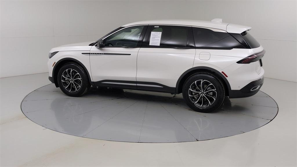 used 2024 Lincoln Nautilus car, priced at $50,267