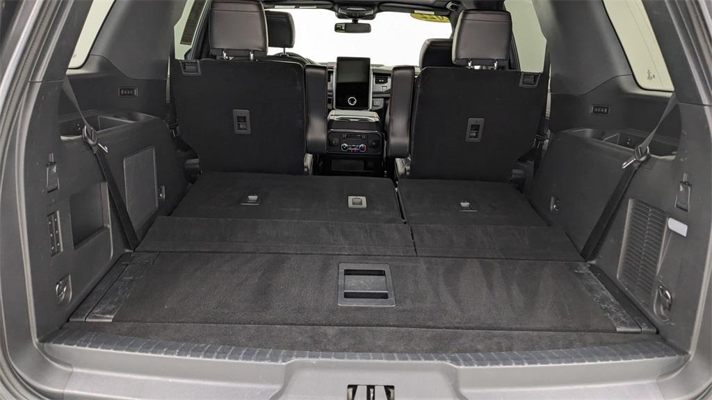 used 2022 Ford Expedition car, priced at $58,000