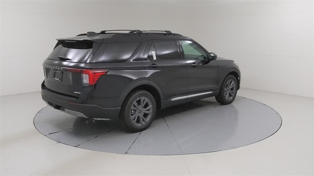 new 2025 Ford Explorer car, priced at $49,905