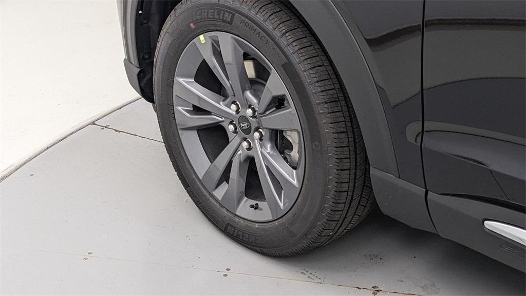 new 2025 Ford Explorer car, priced at $49,905