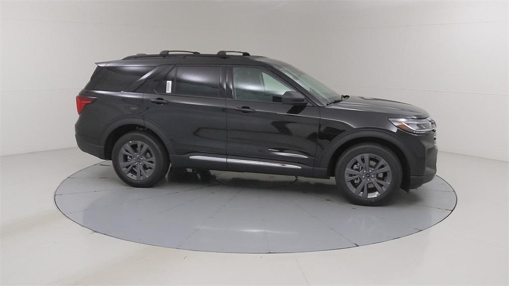 new 2025 Ford Explorer car, priced at $49,905