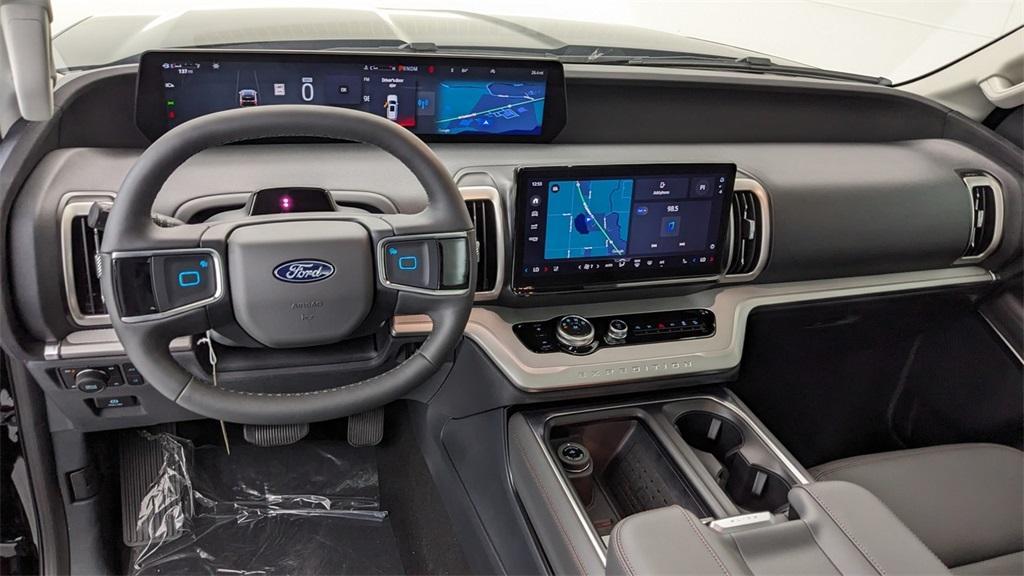 new 2025 Ford Expedition Max car, priced at $74,965