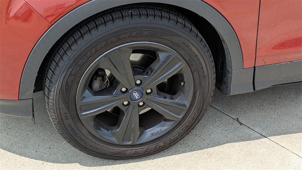 used 2015 Ford Escape car, priced at $10,586