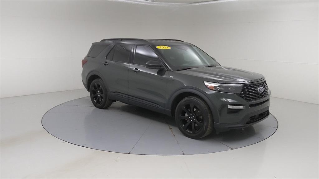 used 2023 Ford Explorer car, priced at $40,784