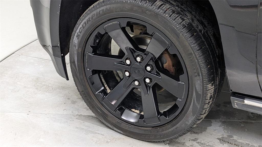 used 2017 GMC Yukon car, priced at $25,478