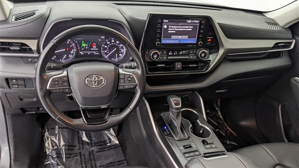 used 2021 Toyota Highlander car, priced at $26,981