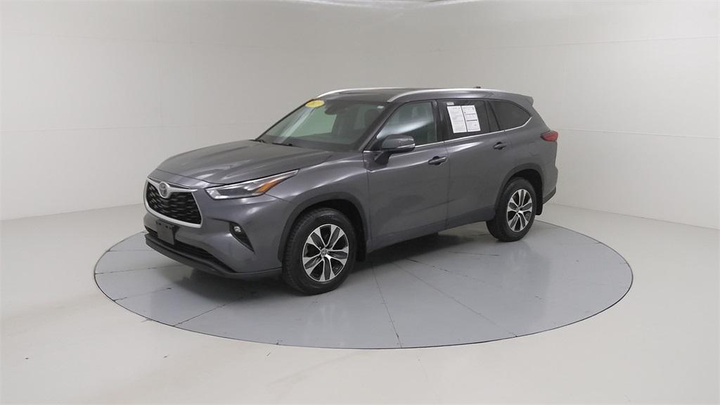 used 2021 Toyota Highlander car, priced at $26,981