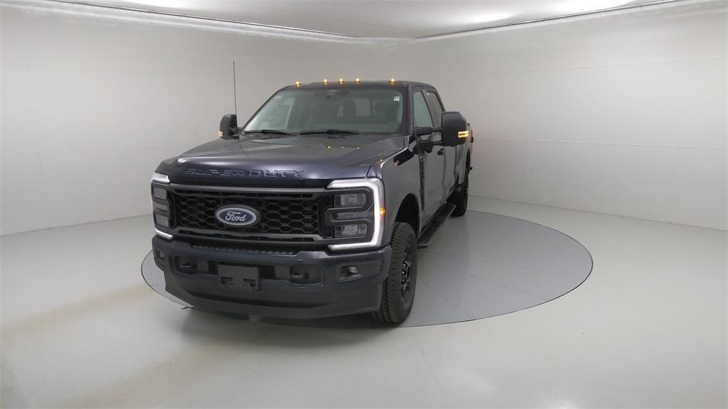 new 2024 Ford F-350 car, priced at $63,180