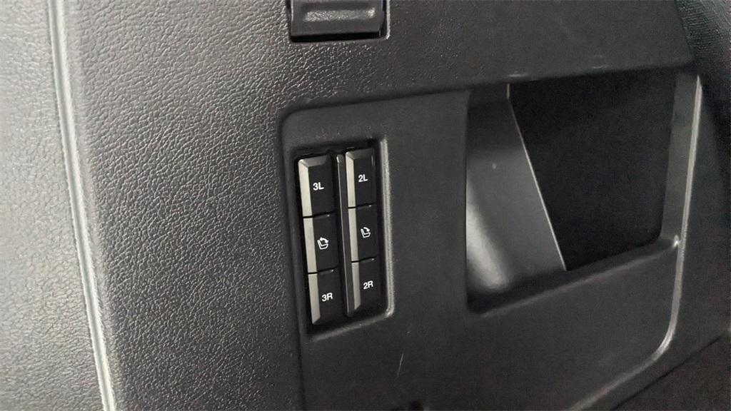 used 2024 Ford Expedition car, priced at $51,225