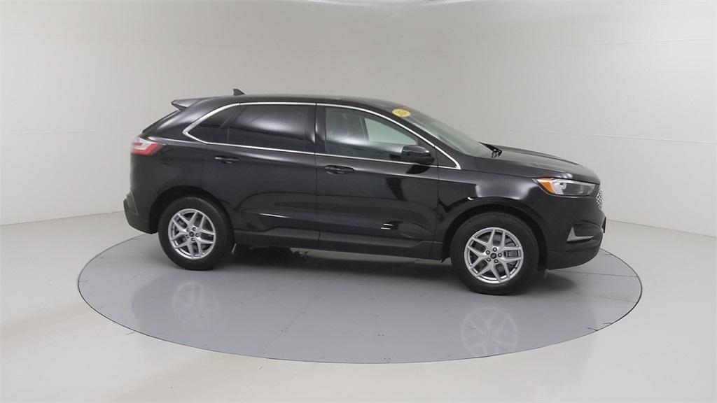 used 2024 Ford Edge car, priced at $31,049