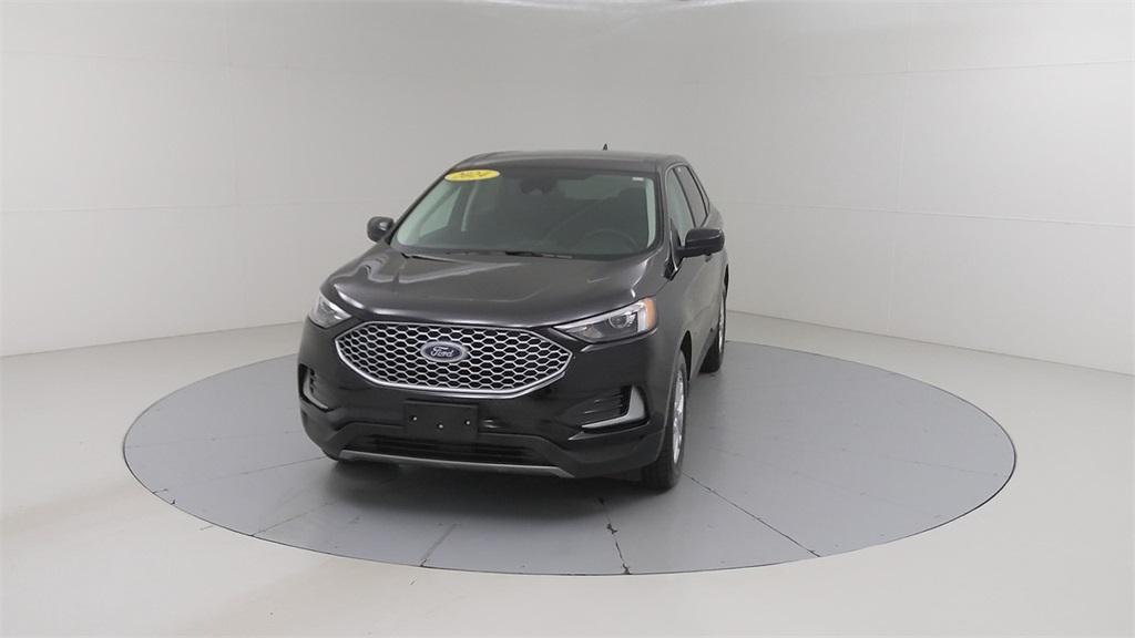 used 2024 Ford Edge car, priced at $31,049